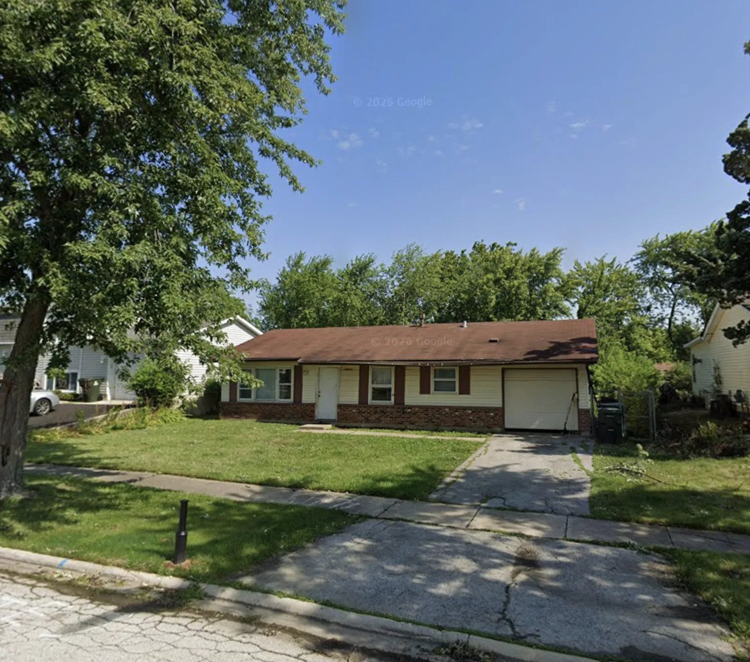 17710 Harvard Ln exterior in Country Club Hills, Illinois