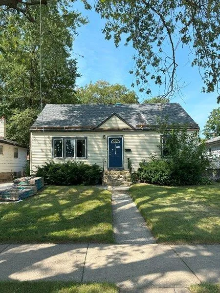 18018 S. Park Ave exterior in Lansing, Illinois
